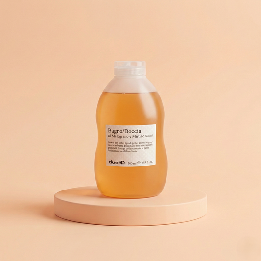 Flacone da 500ml di Bagno/Doccia al Melograno e Mirtillo DUEDD, detergente antiossidante e rivitalizzante senza SLS/SLES
